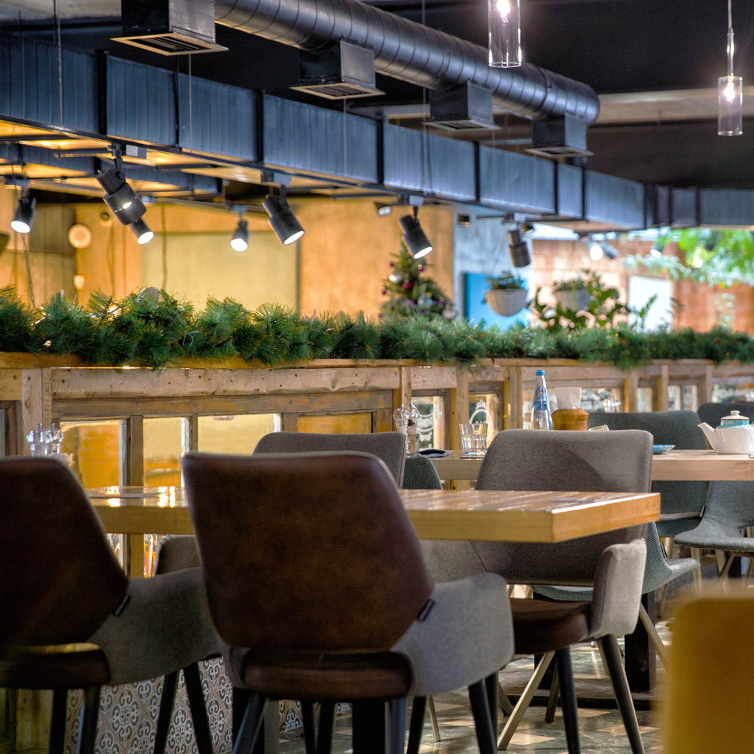 規模の大小に関わらず、適切な修理・施工でいつでも快適な空間でお過ごしいただけるようにいたします。